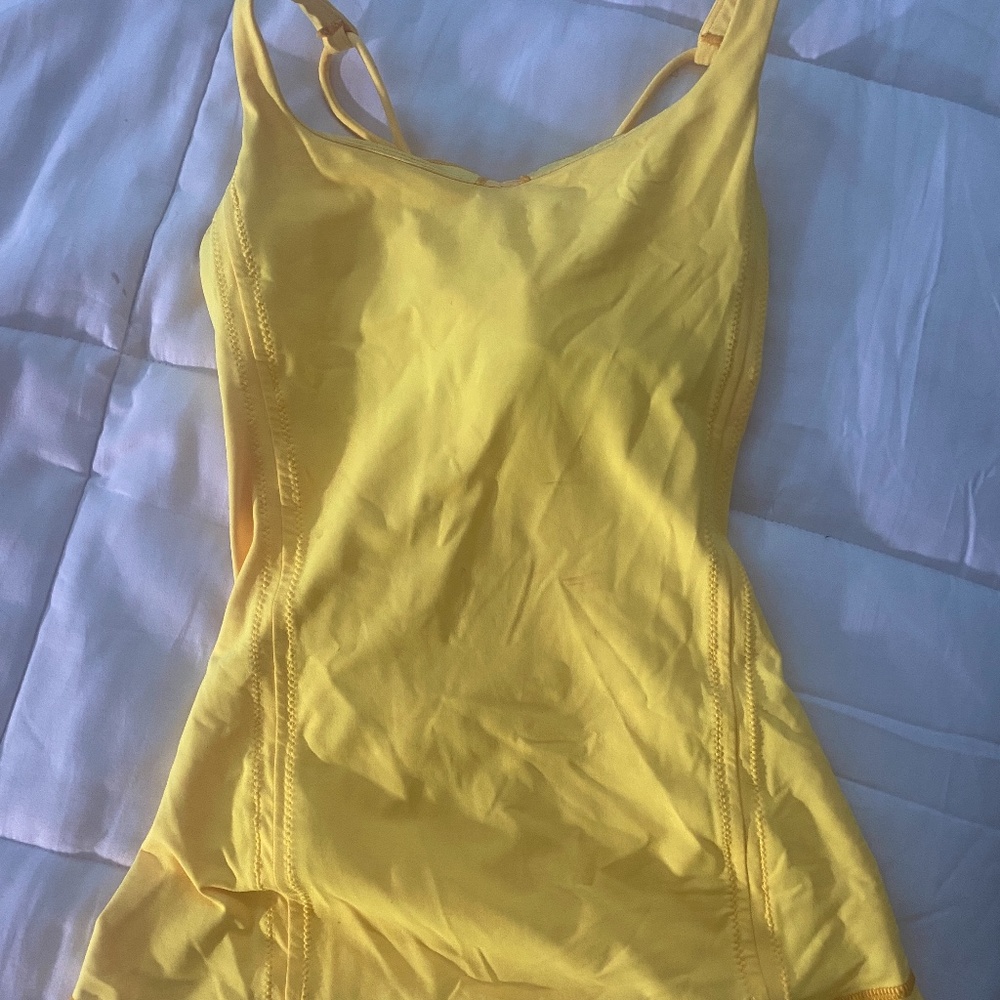 lululemon free to be tank no longer selling